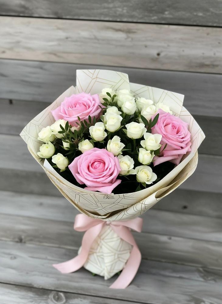 Букет цветов из: Розы в Родниках Краснодарского края