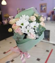 Букет милый в Родниках Краснодарского края Букет цветов из: Хризантемы и Розы в Родниках Краснодарского края