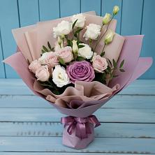 Букет цветов из:  Розы и Лизиантусы в Родниках Краснодарского края