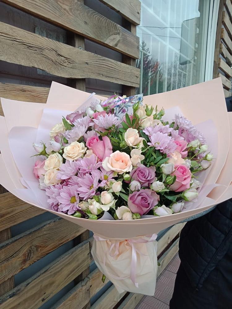 Букет цветов из: Розы и Хризантемы в Родниках Краснодарского края