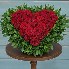 Цветочная композиция из Розы в виде сердца в Родниках Краснодарского края