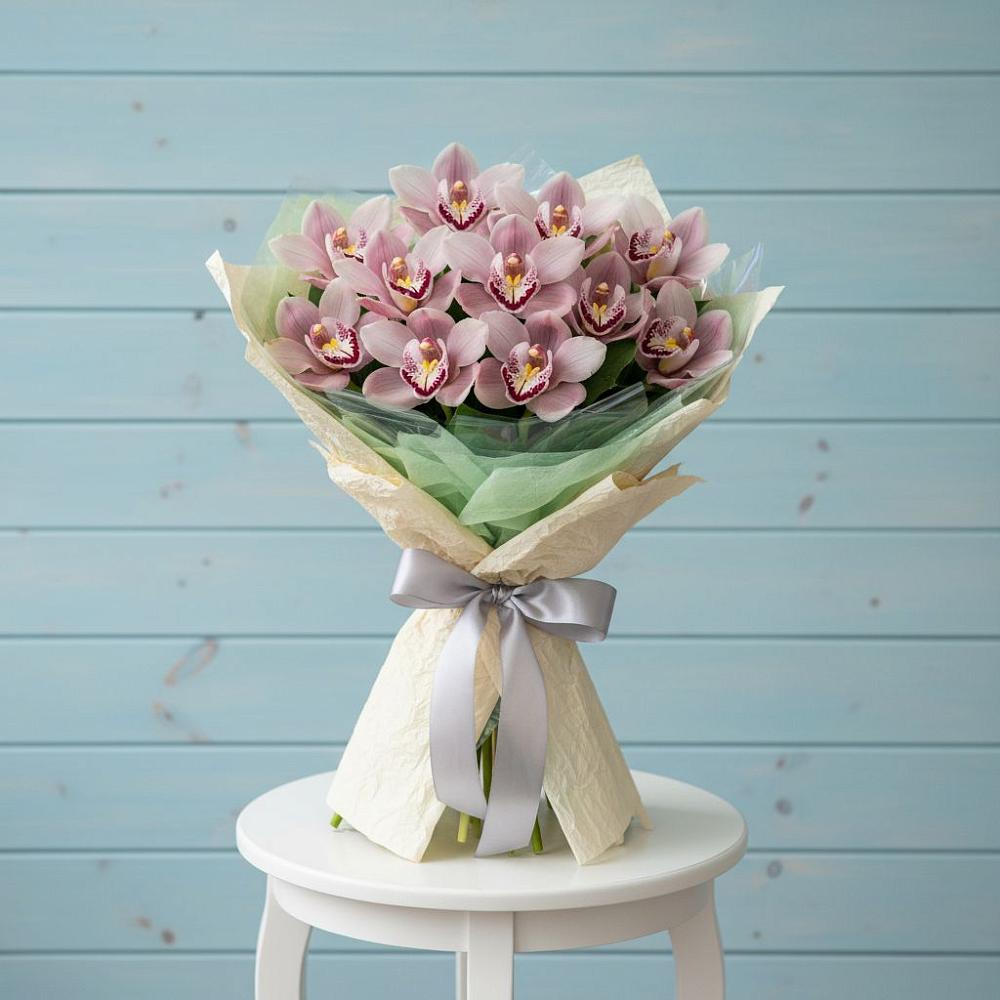 Букет цветов из: Орхидеи и Розы в Родниках Краснодарского края