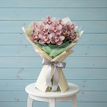 Букет цветов из:  Орхидеи и Розы в Родниках Краснодарского края
