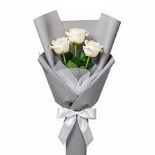 Букет 3 белые розы в Родниках Краснодарского края