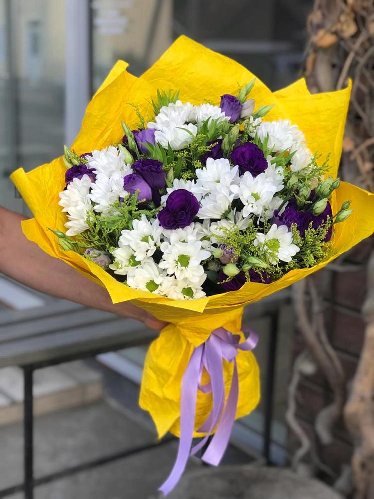 Букет цветов из: Ирисы, Хризантемы и Ромашки в Родниках Краснодарского края