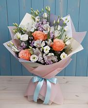 Букет цветов из:  Лизиантусы, Розы, Альстромерии и Гипсофила в Родниках Краснодарского края