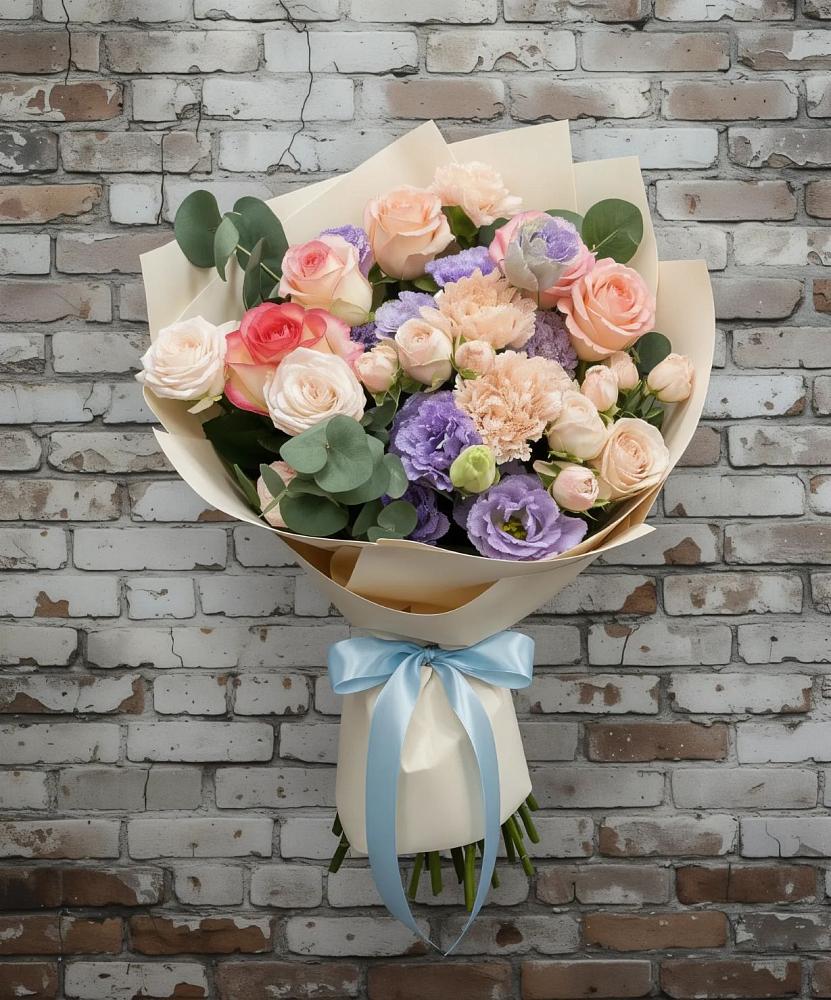 Букет цветов из: Розы, Лизиантусы и Гвоздики в Родниках Краснодарского края