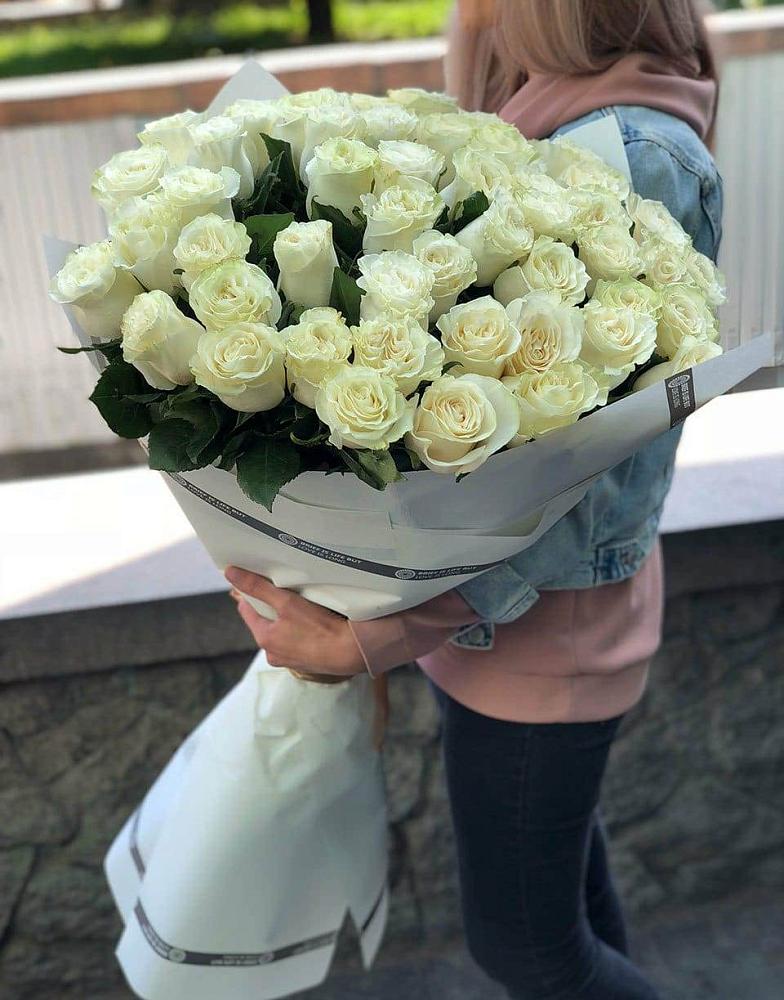 35 Белых роз в Родниках Краснодарского края Букет 35 Белых роз в Родниках Краснодарского края