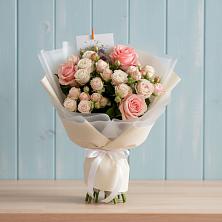 Букет цветов из:  Розы в Родниках Краснодарского края
