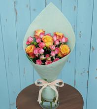 Букет цветов из:  Розы в Родниках Краснодарского края