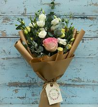 Букет цветов из:  Розы и Лизиантусы в Родниках Краснодарского края